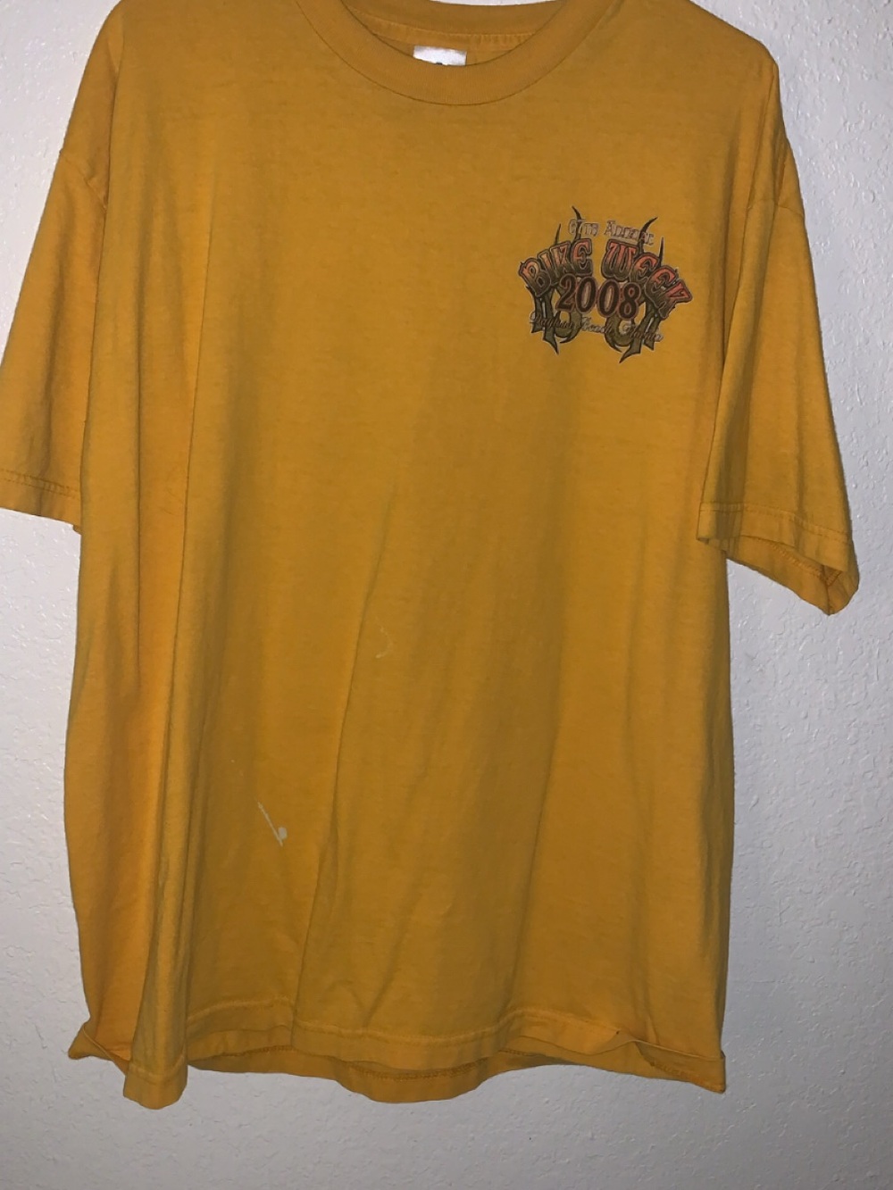 2008 biker pin up XLYellow Graphic Tee with Small Chest Print back hit fire